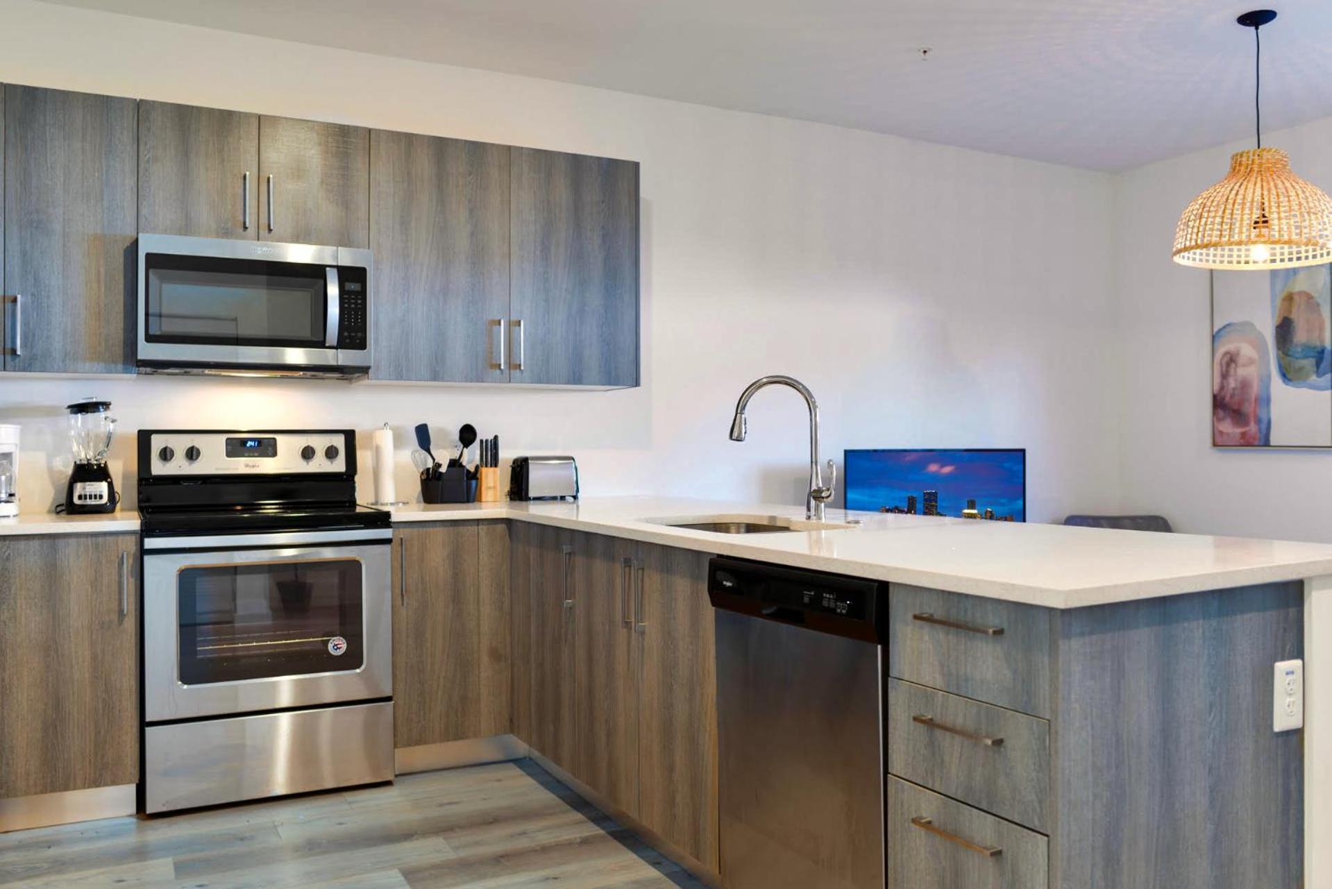 Entire House With Free Parking At North Miami!